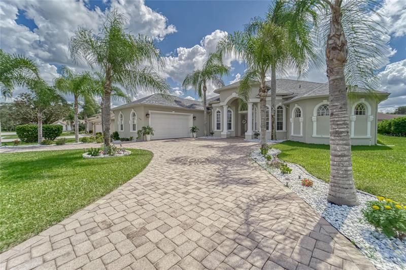 Recently Sold: $620,000 (4 beds, 3 baths, 3183 Square Feet)