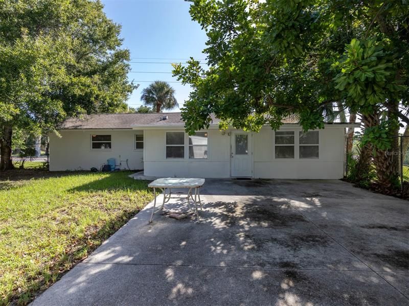 Recently Sold: $325,000 (3 beds, 2 baths, 1240 Square Feet)