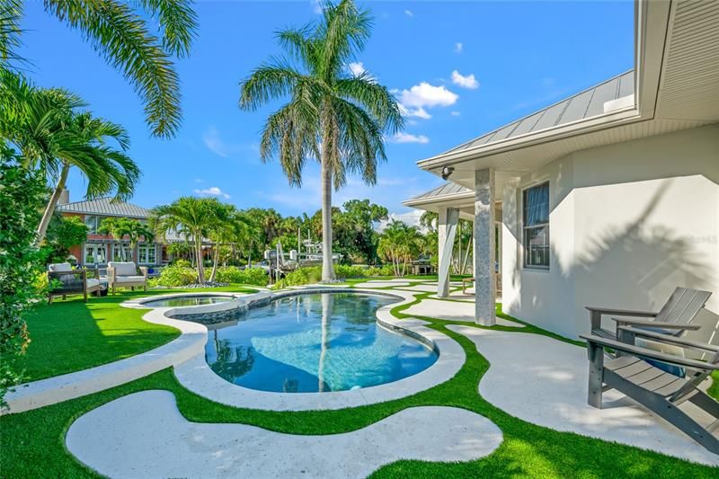 Recently Sold: $3,700,000 (4 beds, 2 baths, 2105 Square Feet)