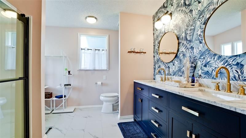 Recently Sold: $242,000 (2 beds, 2 baths, 1344 Square Feet)