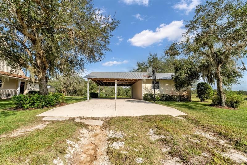 Recently Sold: $429,900 (4 beds, 3 baths, 2474 Square Feet)