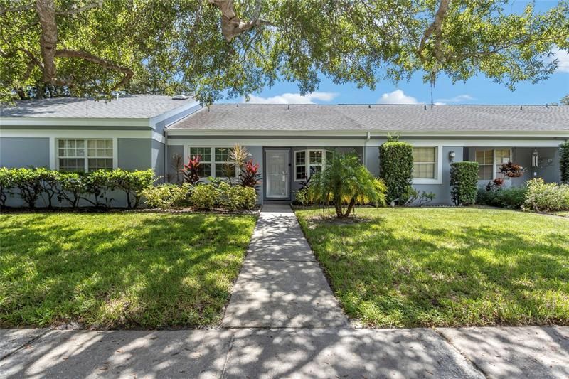 Recently Sold: $354,900 (2 beds, 2 baths, 939 Square Feet)