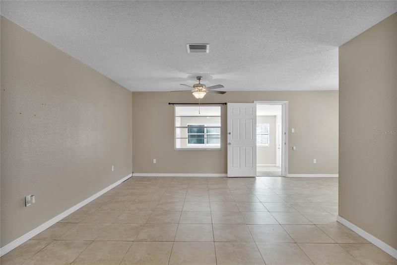 Recently Sold: $249,900 (3 beds, 1 baths, 1268 Square Feet)