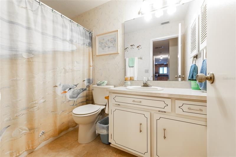 最近售出: $259,000 (2 贝兹, 2 浴室, 1390 平方英尺)