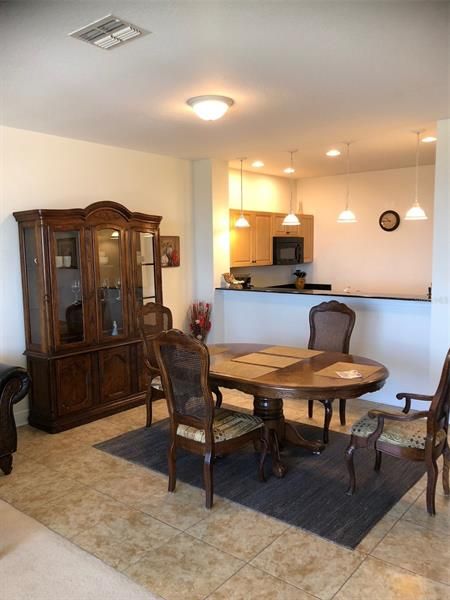 Recently Rented: $2,495 (2 beds, 2 baths, 1272 Square Feet)