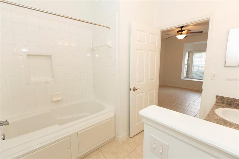 Недавно арендовано: $1,825 (3 спален, 2 ванн, 1380 Квадратных фут)