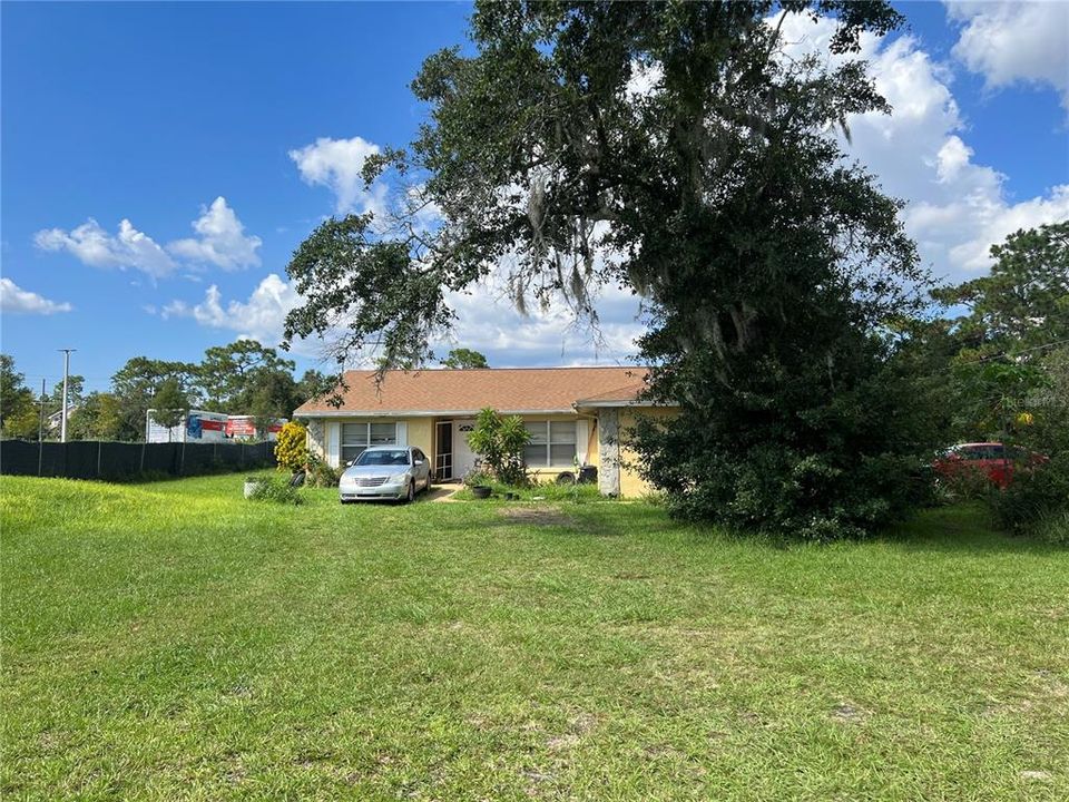 Recently Sold: $375,000 (3 beds, 2 baths, 1589 Square Feet)