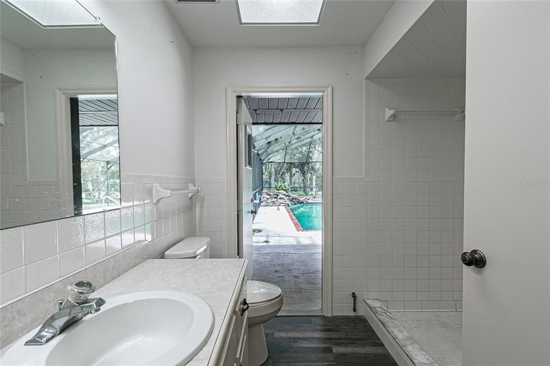 Recently Sold: $4,000,000 (3 beds, 3 baths, 2866 Square Feet)