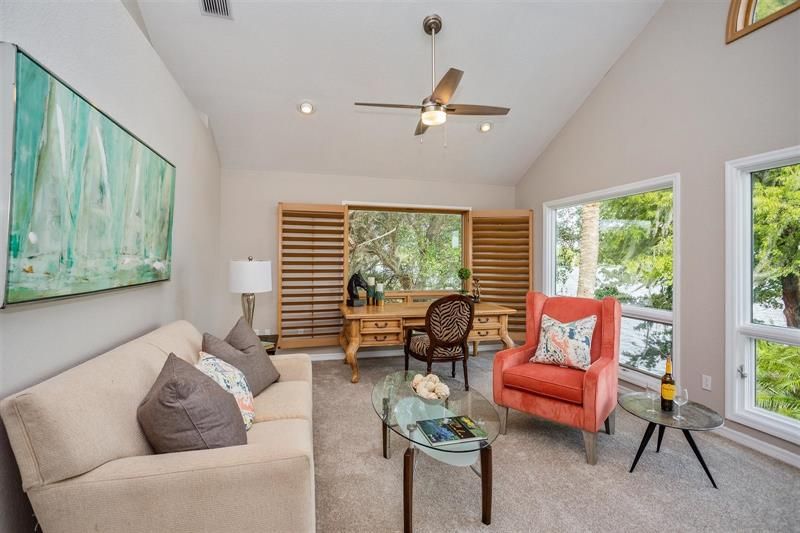 Recently Sold: $1,650,000 (4 beds, 3 baths, 3715 Square Feet)