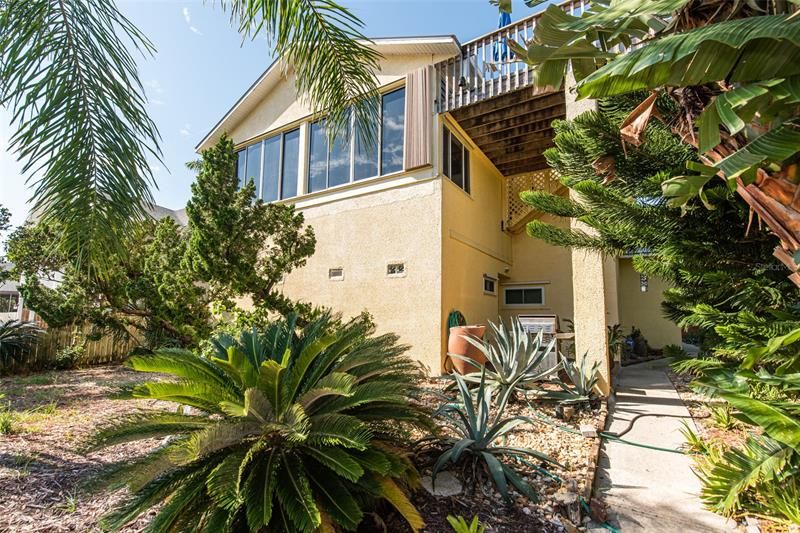 Recently Sold: $1,175,000 (4 beds, 3 baths, 3533 Square Feet)
