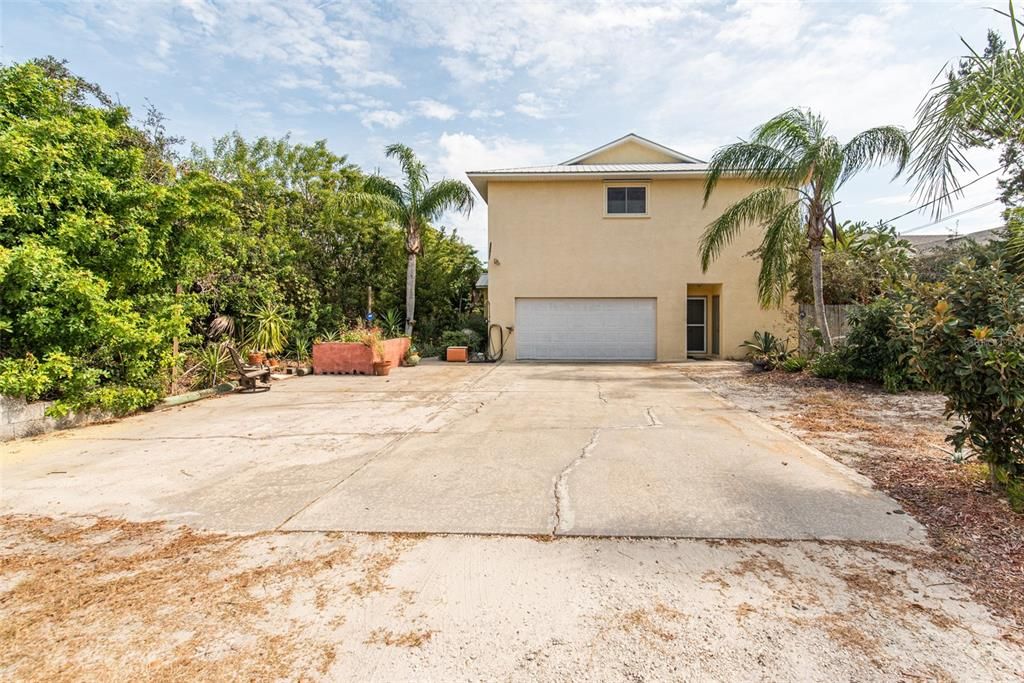 Recently Sold: $1,175,000 (4 beds, 3 baths, 3533 Square Feet)