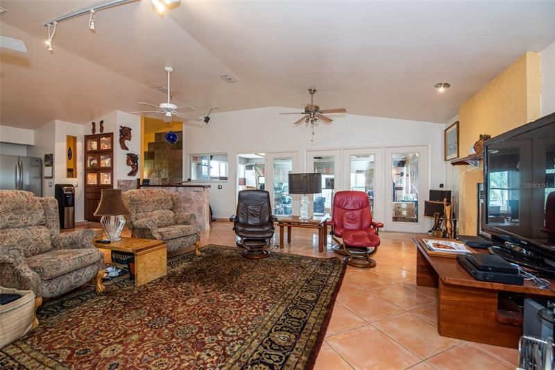 Recently Sold: $1,175,000 (4 beds, 3 baths, 3533 Square Feet)