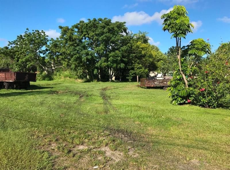 Vendido Recientemente: $25,000 (0.09 acres)