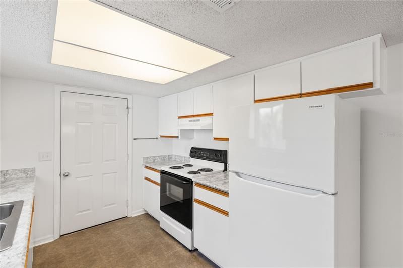 Recently Sold: $234,500 (2 beds, 2 baths, 1008 Square Feet)