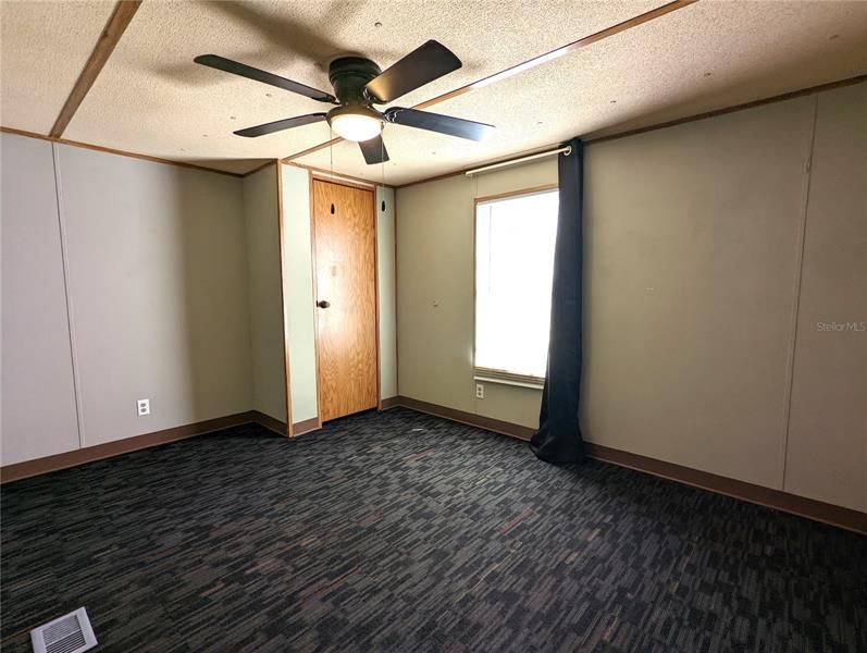Recently Sold: $123,000 (2 beds, 1 baths, 644 Square Feet)
