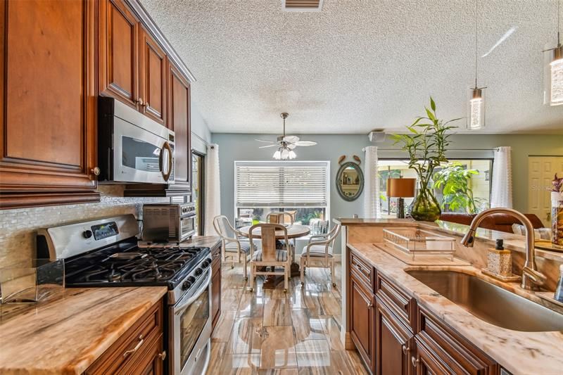 Recently Sold: $599,000 (3 beds, 2 baths, 1832 Square Feet)