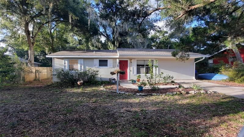 Recently Sold: $264,900 (3 beds, 1 baths, 1152 Square Feet)