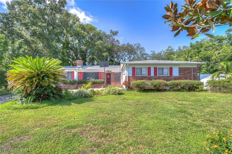 Recently Sold: $465,000 (4 beds, 3 baths, 2281 Square Feet)