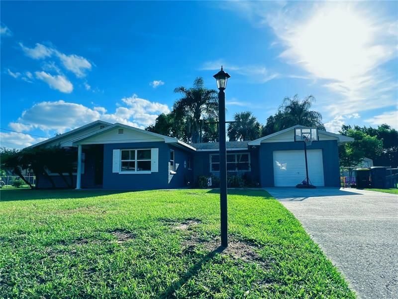 Recently Sold: $279,900 (3 beds, 2 baths, 1294 Square Feet)