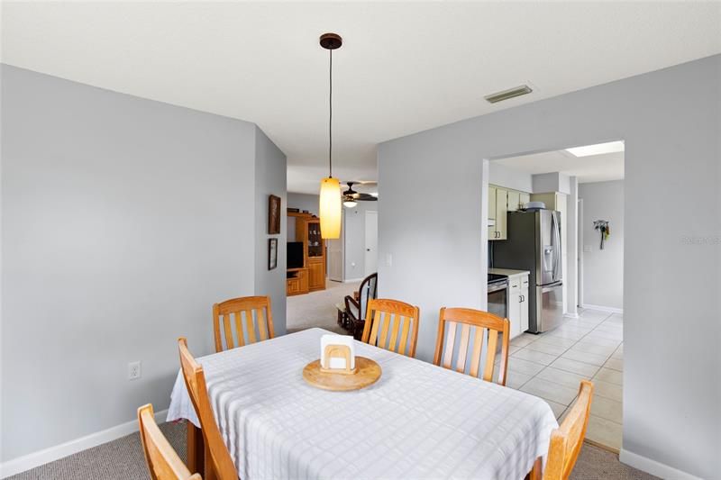 Recently Sold: $220,000 (2 beds, 2 baths, 1351 Square Feet)