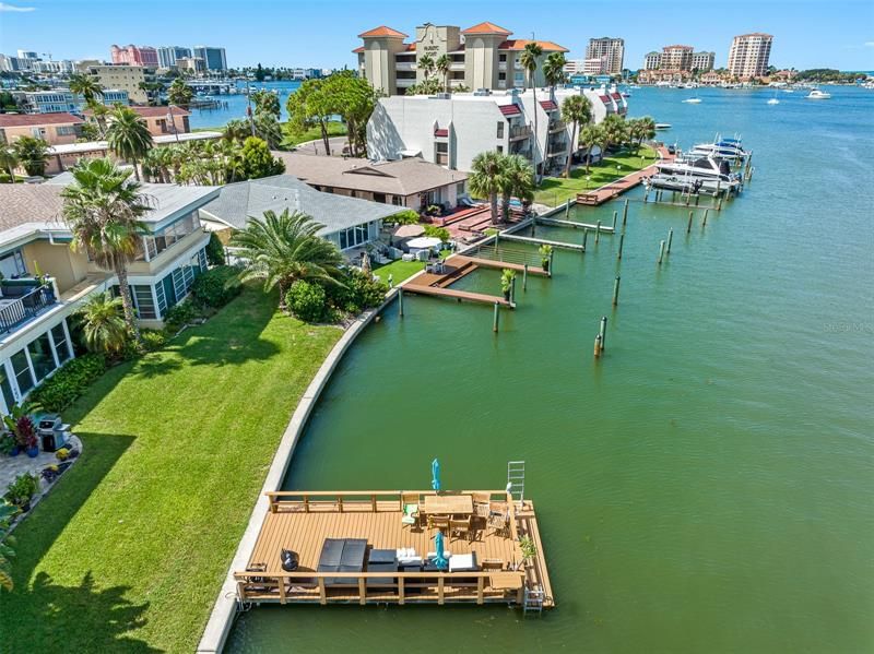 Can you see the beautiful colors of surrounding intracoastal waterway and gulf waters - Paradise awaits you!