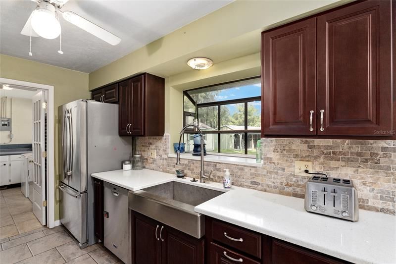 Recently Sold: $434,000 (3 beds, 2 baths, 1787 Square Feet)