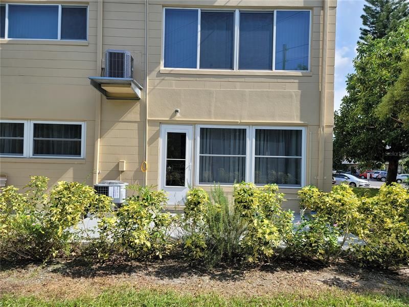Recently Sold: $245,000 (2 beds, 2 baths, 1400 Square Feet)