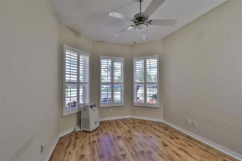 Recently Sold: $419,000 (2 beds, 2 baths, 1929 Square Feet)