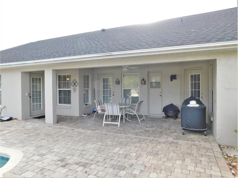 Recently Sold: $530,000 (4 beds, 2 baths, 2650 Square Feet)