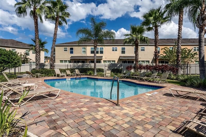 Recently Sold: $445,000 (3 beds, 2 baths, 1851 Square Feet)