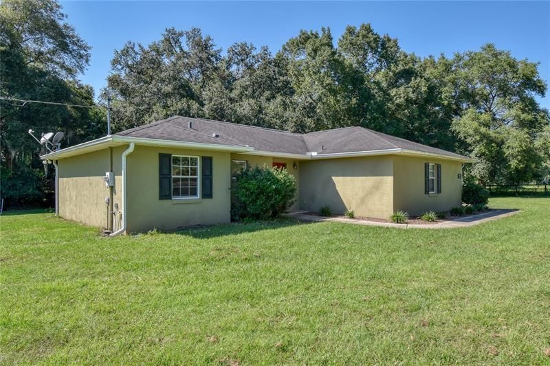 Recently Sold: $398,500 (3 beds, 2 baths, 1160 Square Feet)