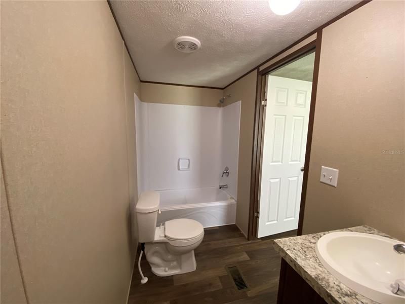 最近租的: $1,350 (2 贝兹, 2 浴室, 840 平方英尺)