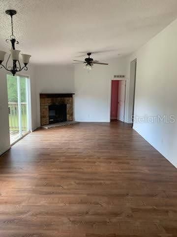 Recently Rented: $1,600 (4 beds, 2 baths, 1890 Square Feet)