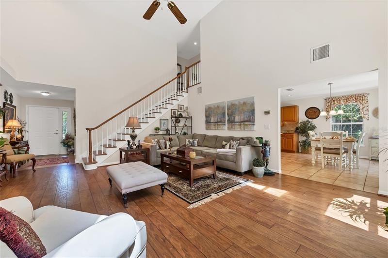 Recently Sold: $715,000 (3 beds, 3 baths, 2156 Square Feet)