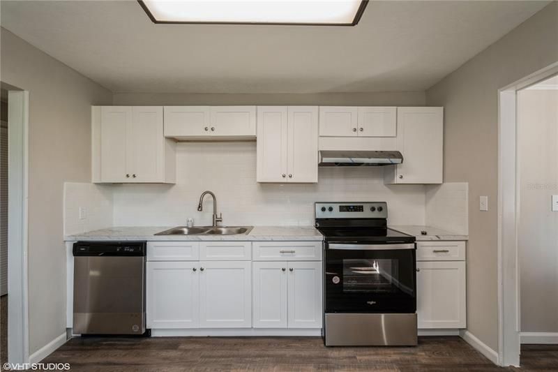 Recently Sold: $190,000 (2 beds, 1 baths, 1344 Square Feet)