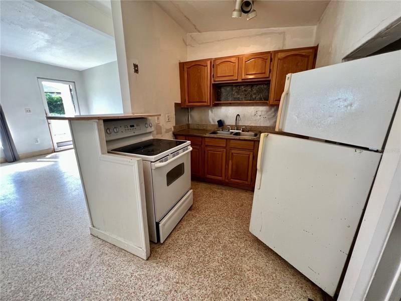 Vendido Recientemente: $230,000 (4 camas, 0 baños, 1365 Pies cuadrados)