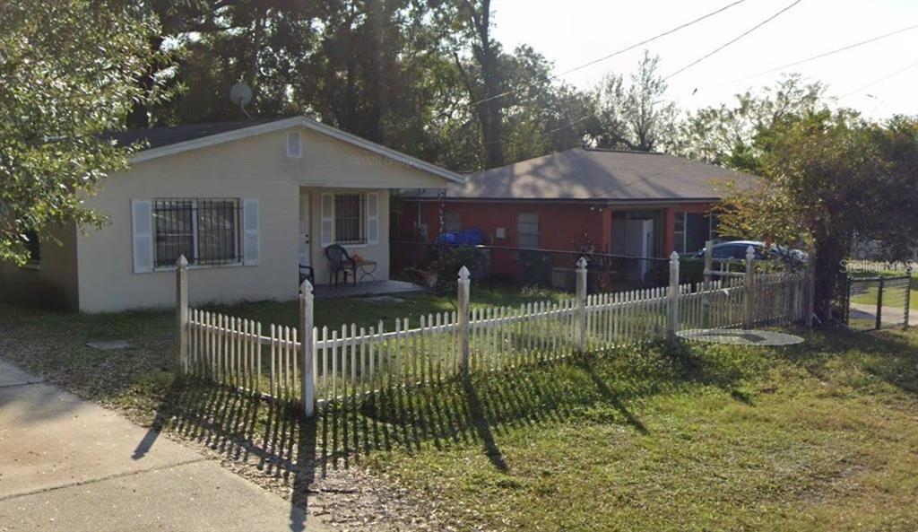 最近售出: $150,000 (3 贝兹, 1 浴室, 798 平方英尺)