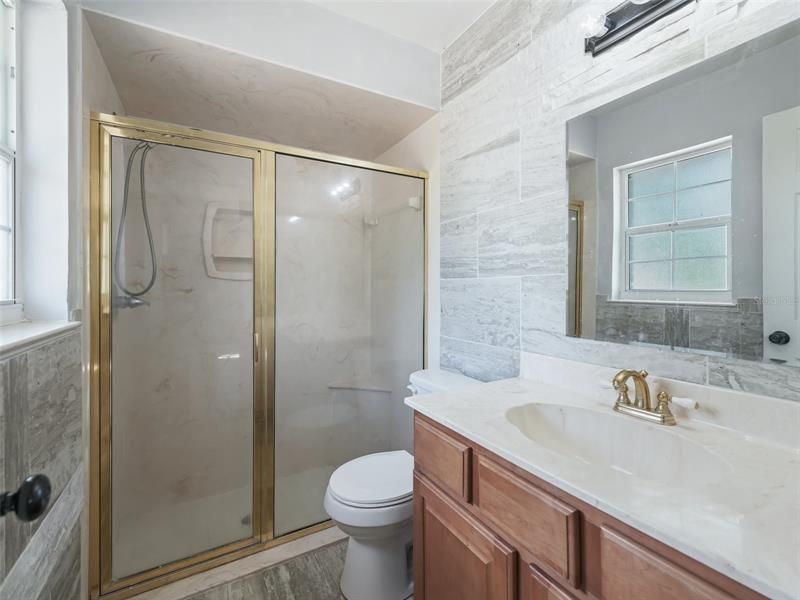 最近售出: $219,000 (3 贝兹, 2 浴室, 1305 平方英尺)