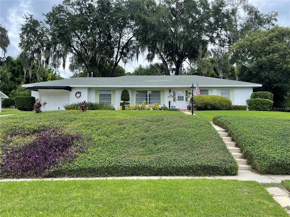 最近售出: $325,000 (2 贝兹, 2 浴室, 1615 平方英尺)