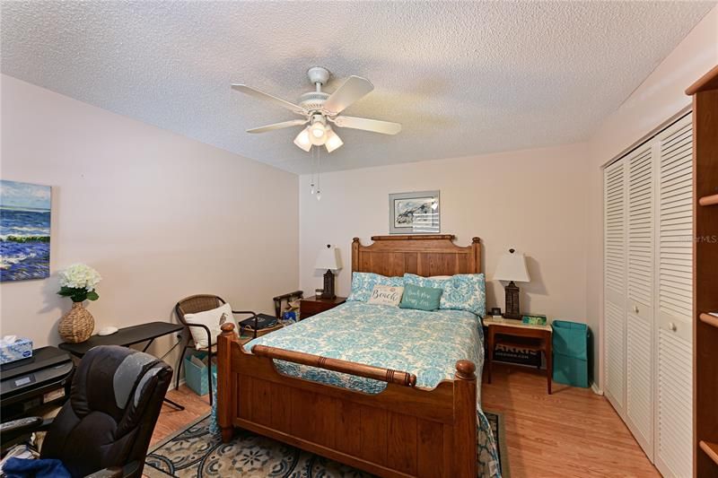 Recently Sold: $290,000 (2 beds, 2 baths, 1304 Square Feet)