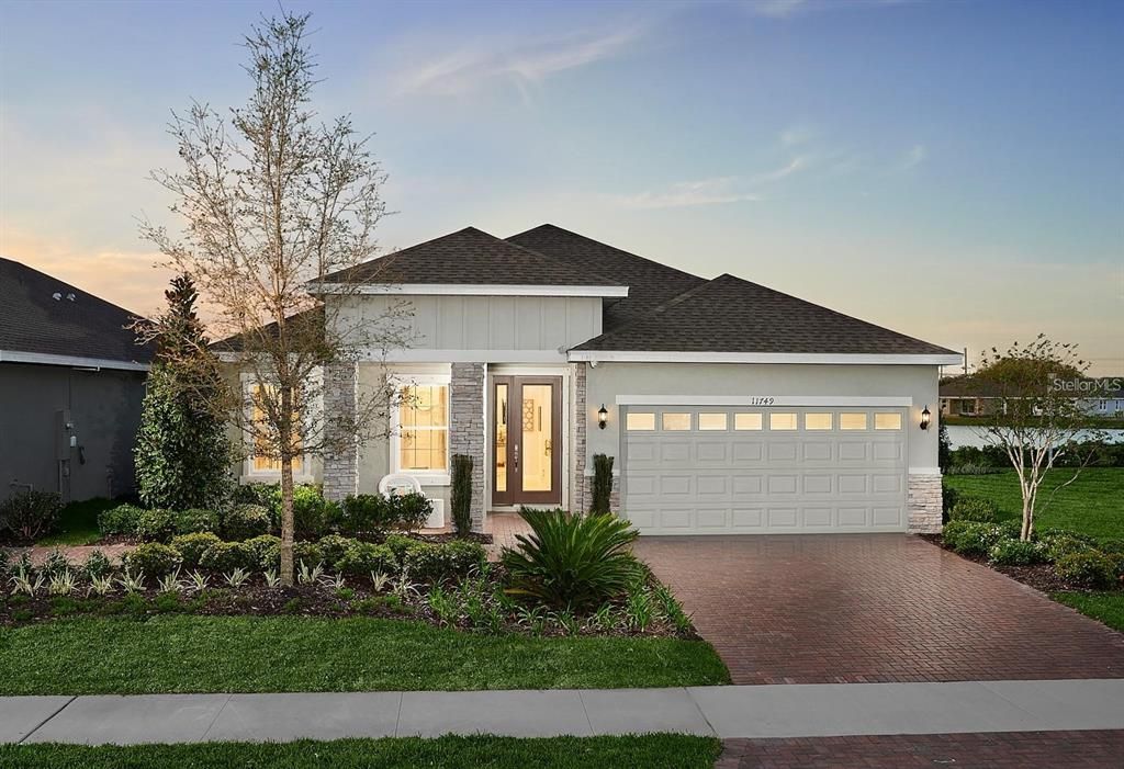 Recently Sold: $367,581 (3 beds, 2 baths, 1966 Square Feet)