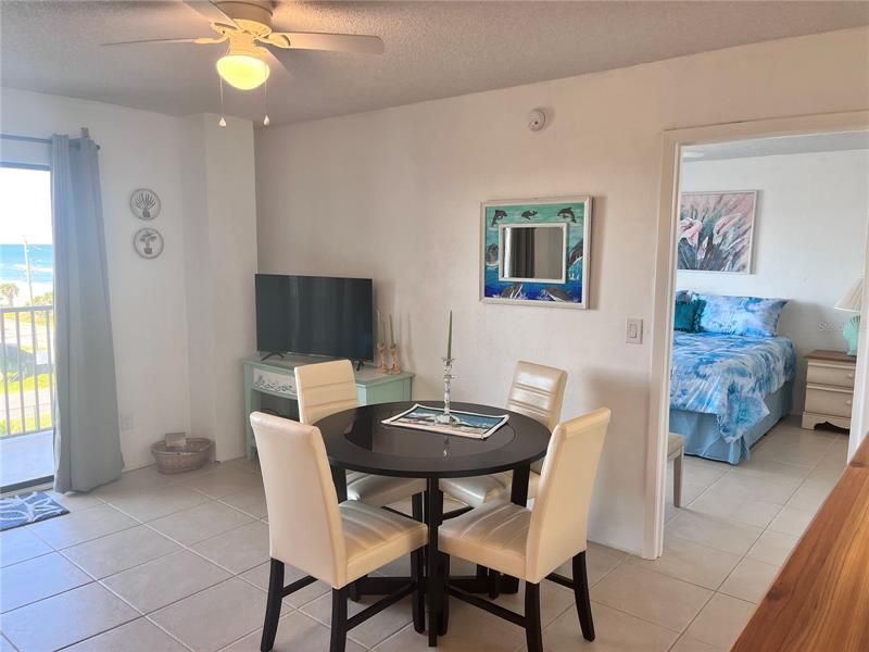 Recently Sold: $255,000 (1 beds, 1 baths, 654 Square Feet)