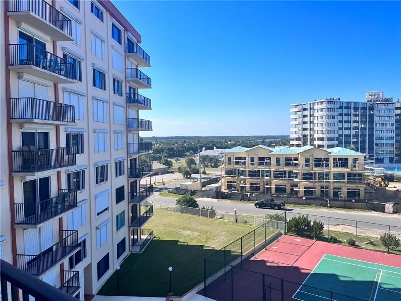 Recently Sold: $255,000 (1 beds, 1 baths, 654 Square Feet)