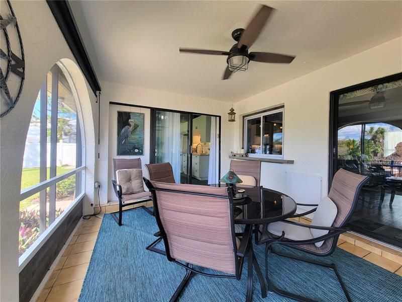 Lanai Dining Area