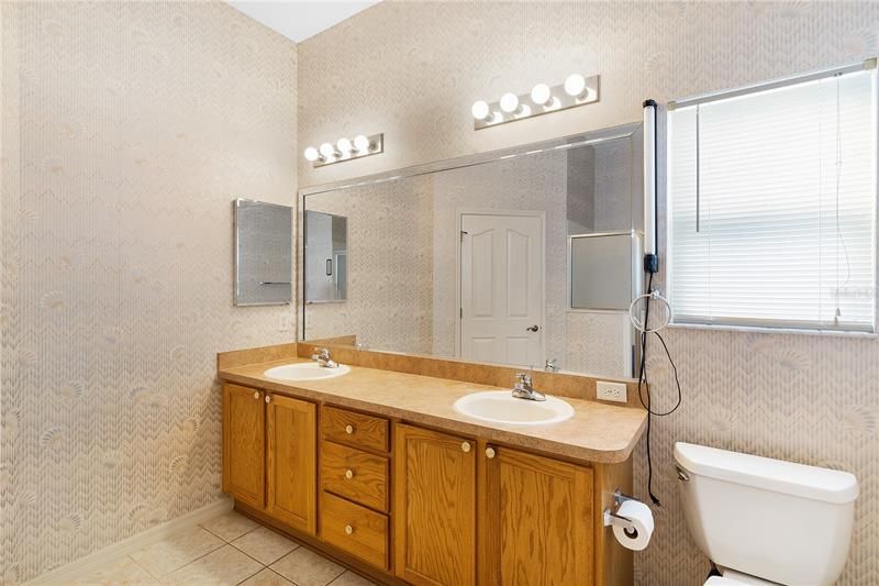 Recently Sold: $330,000 (3 beds, 2 baths, 1520 Square Feet)