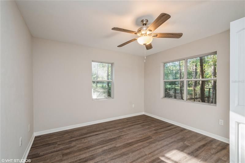 Recently Sold: $320,000 (2 beds, 2 baths, 1320 Square Feet)