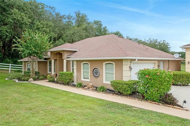 Recently Sold: $599,000 (4 beds, 3 baths, 2172 Square Feet)