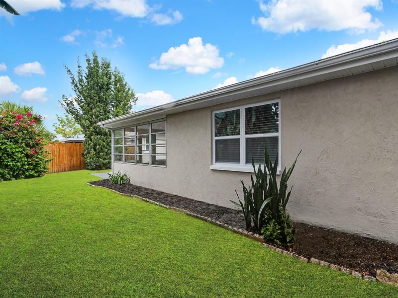 Recently Rented: $1,895 (4 beds, 2 baths, 1298 Square Feet)