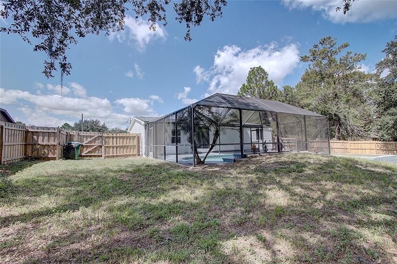 Recently Sold: $298,000 (3 beds, 2 baths, 972 Square Feet)