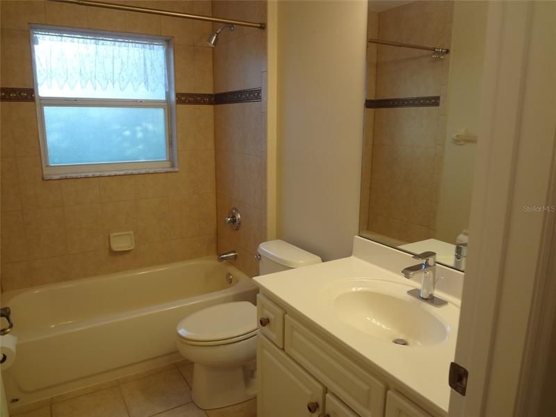 Недавно арендовано: $2,100 (3 спален, 2 ванн, 1626 Квадратных фут)